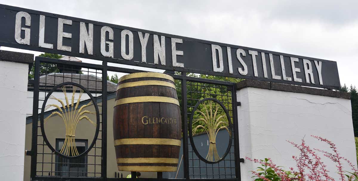 Firmenschild der schottischen Whiskydestillerie Glengoyne bei Glasgow